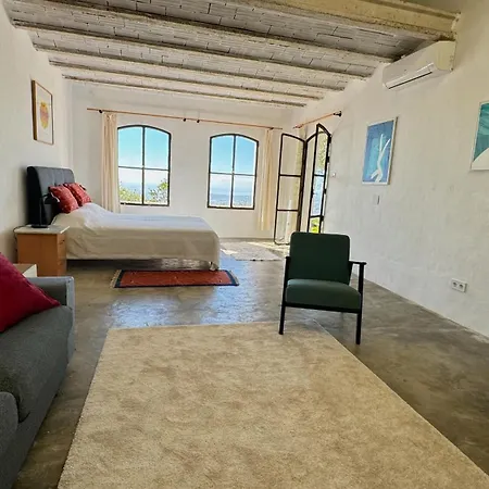 ヴィラ Spectacular Country Retreat